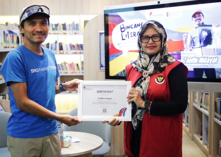 2488hadirkan-atlet-trail-running-kemenpora-gelar-bincang-literasi-angkat-tema-bersatu-tingkatkan-budaya-sehat-melalui-olahraga