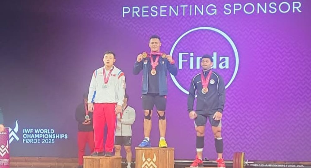 2952menpora-erick-apresiasi-prestasi-rizky-juniansyah-raih-medali-emas-dan-pecah-rekor-kelas-79-kg-di-iwf-world-championship-2025